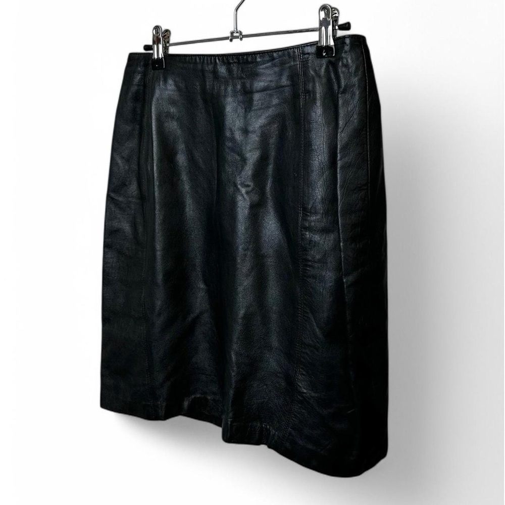 VINTAGE 90S BLACK GENUINE LEATHER MINI SKIRT SIZE-8, fits smaller 26"~excellent!